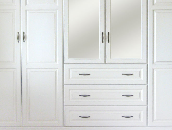 Бял гардероб за спалня - 3019